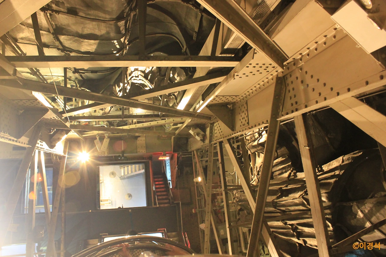 자유의여신상 내부 (17).JPG