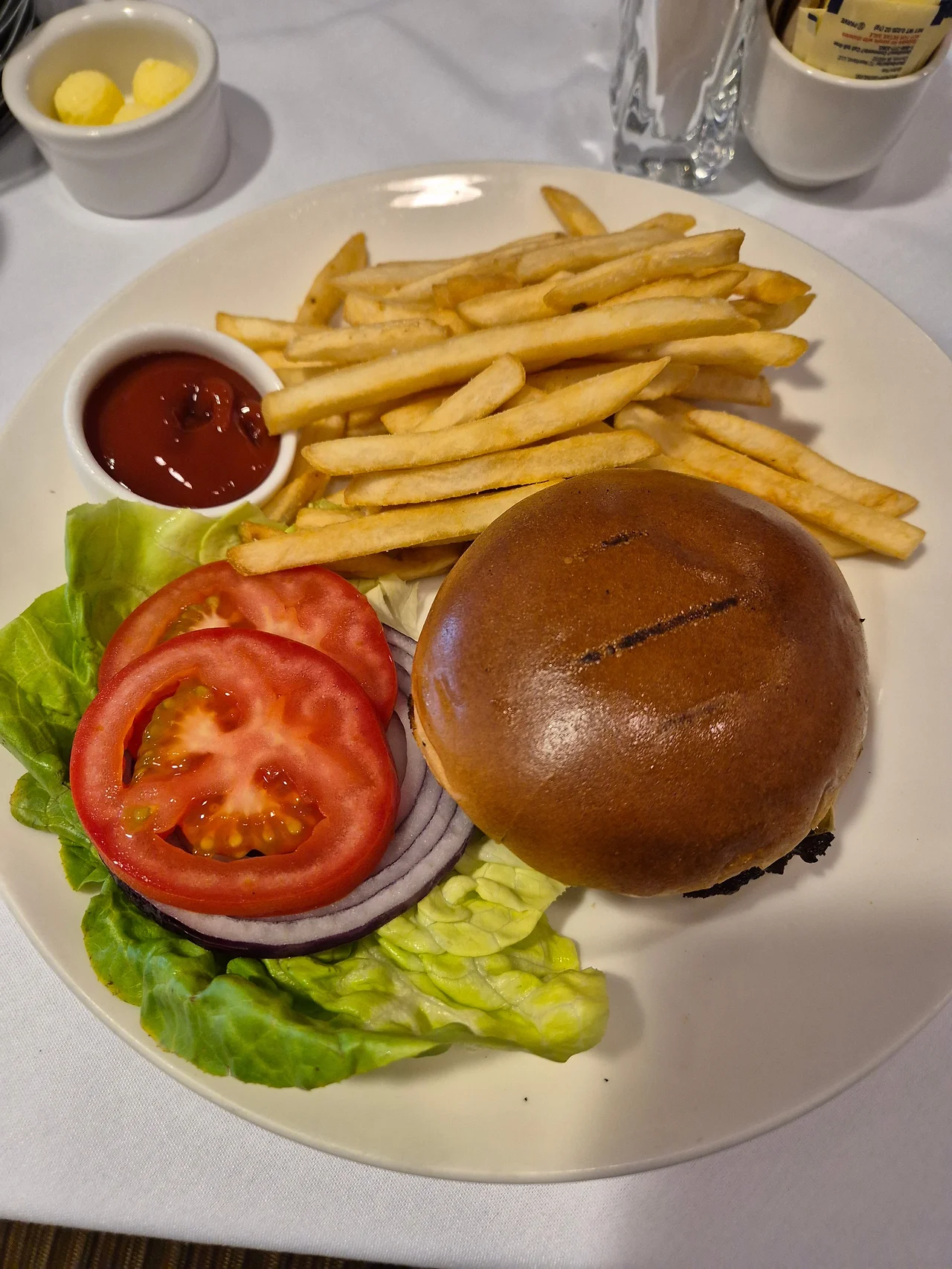 GoI3ZAAacAABgDQ.jfif