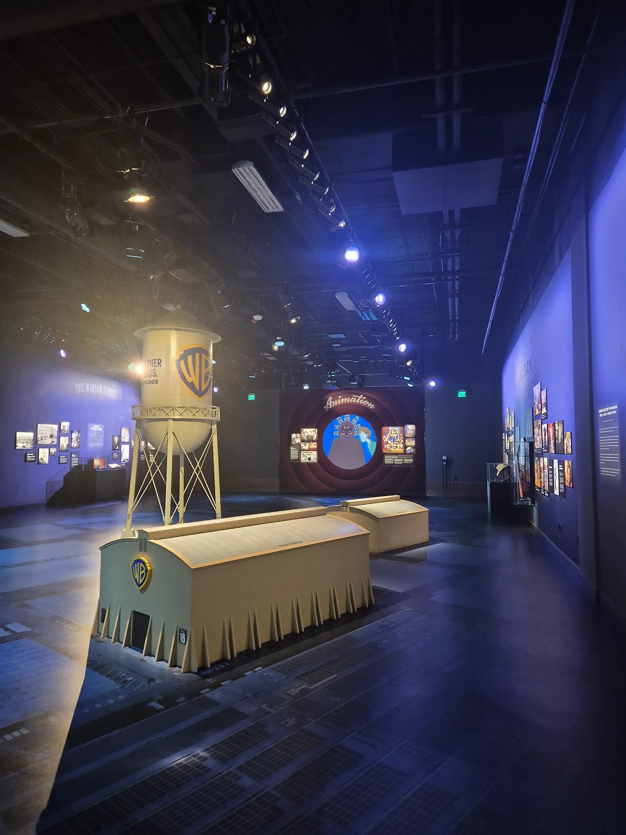 GoHyUambUAEZA9h.jfif