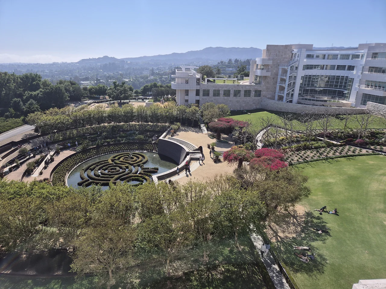 GoEg2rUbwAAQhTU.jfif