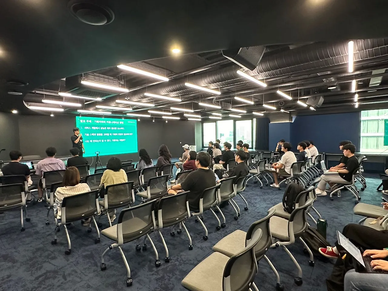 img.jpg?credential=yqXZFxpELC7KVnFOS48ylbz2pIh7yKj8&expires=1764514799&allow_ip=&allow_referer=&signature=HubuvyiJlEhwzFMNza1yvvTbEXM%3D