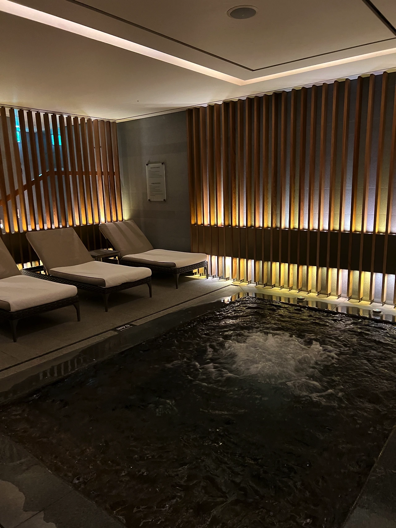 img.png?credential=yqXZFxpELC7KVnFOS48ylbz2pIh7yKj8&expires=1764514799&allow_ip=&allow_referer=&signature=Ht8D0eD6Cu1DLhvxQBZ6RR8e1yI%3D