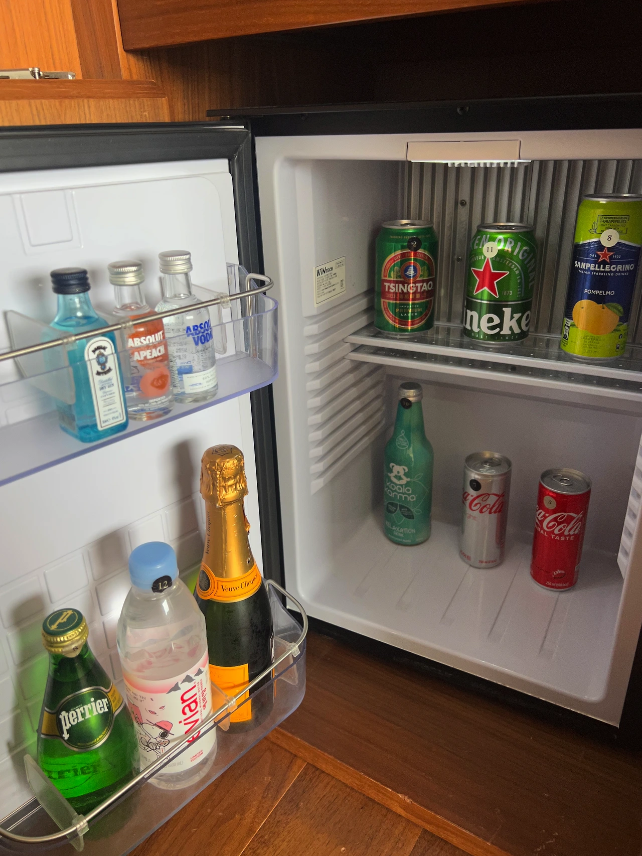 img.png?credential=yqXZFxpELC7KVnFOS48ylbz2pIh7yKj8&expires=1764514799&allow_ip=&allow_referer=&signature=dRG1pHVQjki0agD75K6LtUG9IJg%3D