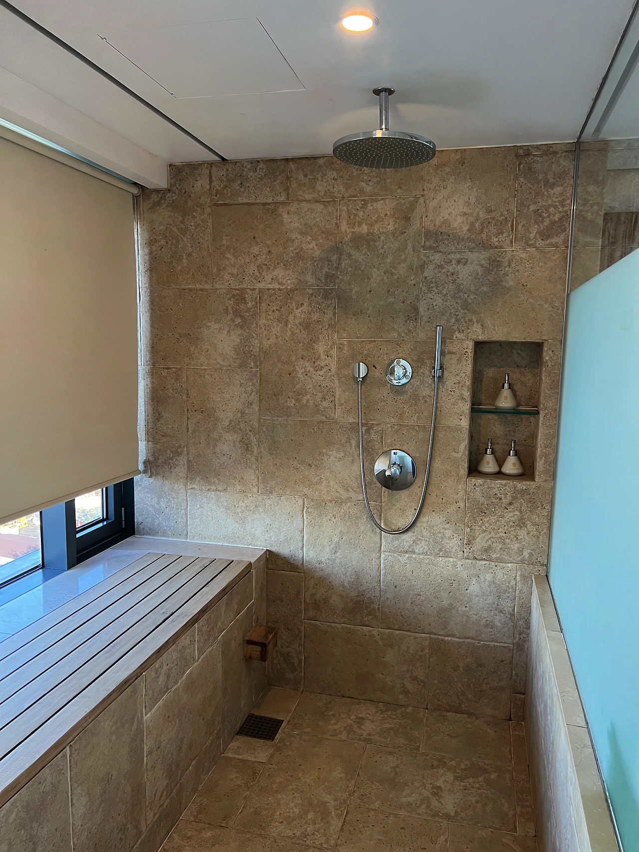 img.png?credential=yqXZFxpELC7KVnFOS48ylbz2pIh7yKj8&expires=1759244399&allow_ip=&allow_referer=&signature=j74ro26jHxSnhQypwmsda7lEKbg%3D