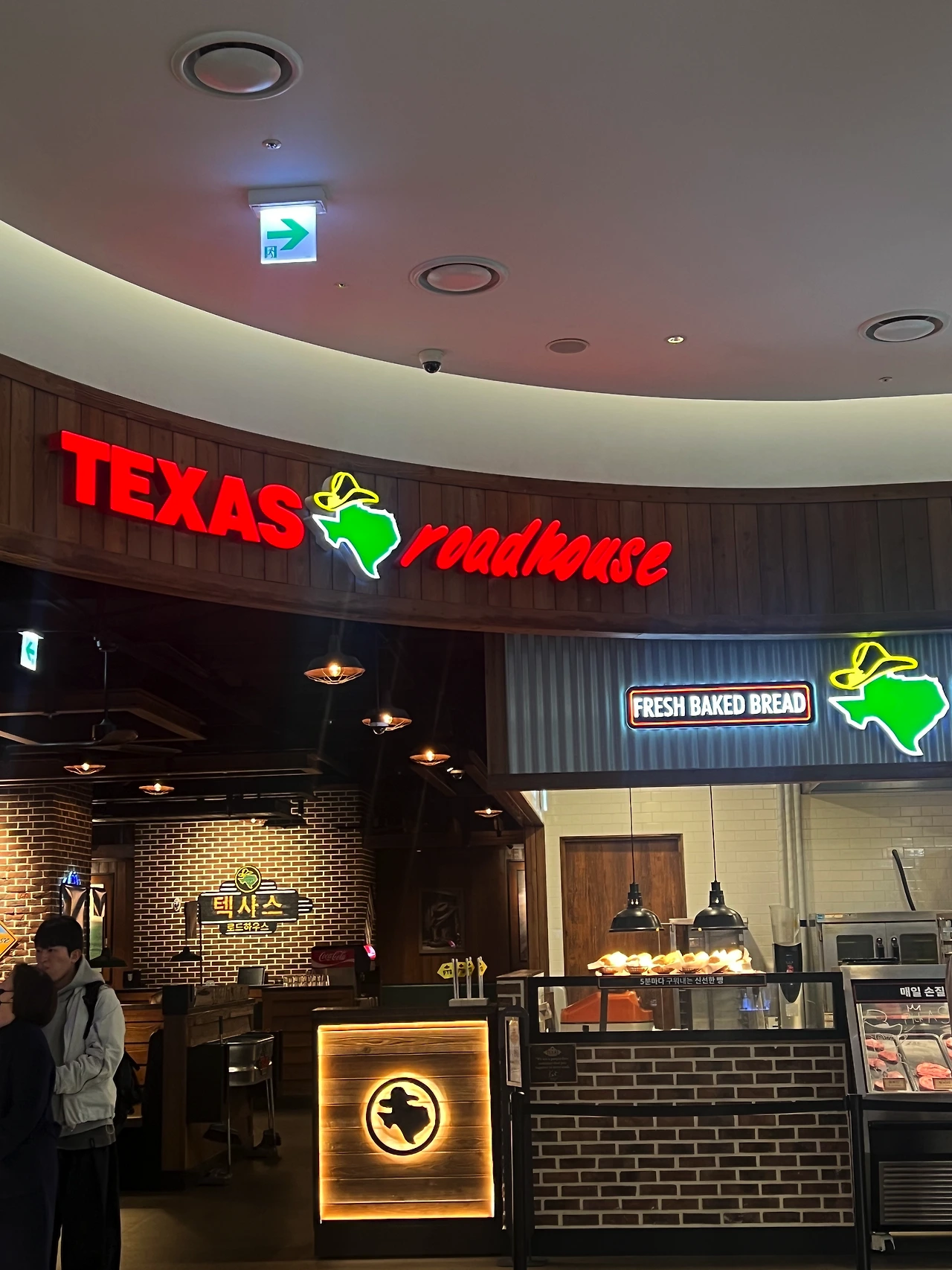 img.png?credential=yqXZFxpELC7KVnFOS48ylbz2pIh7yKj8&expires=1759244399&allow_ip=&allow_referer=&signature=7J7ncWd2ER9ScM0BrXv%2BKcxkFNU%3D