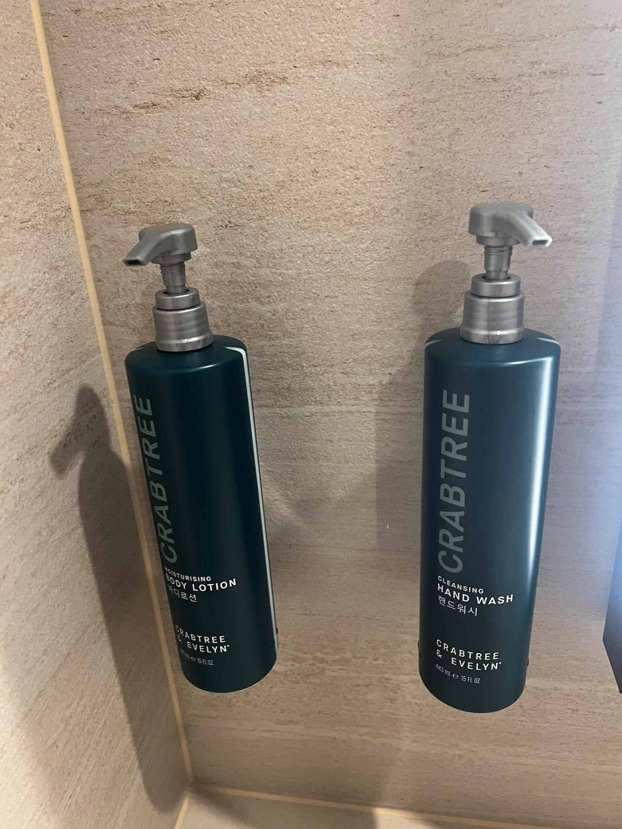 img.png?credential=yqXZFxpELC7KVnFOS48ylbz2pIh7yKj8&expires=1759244399&allow_ip=&allow_referer=&signature=MUOxMU3T1n5BEXF3oTdjLdQVFKU%3D