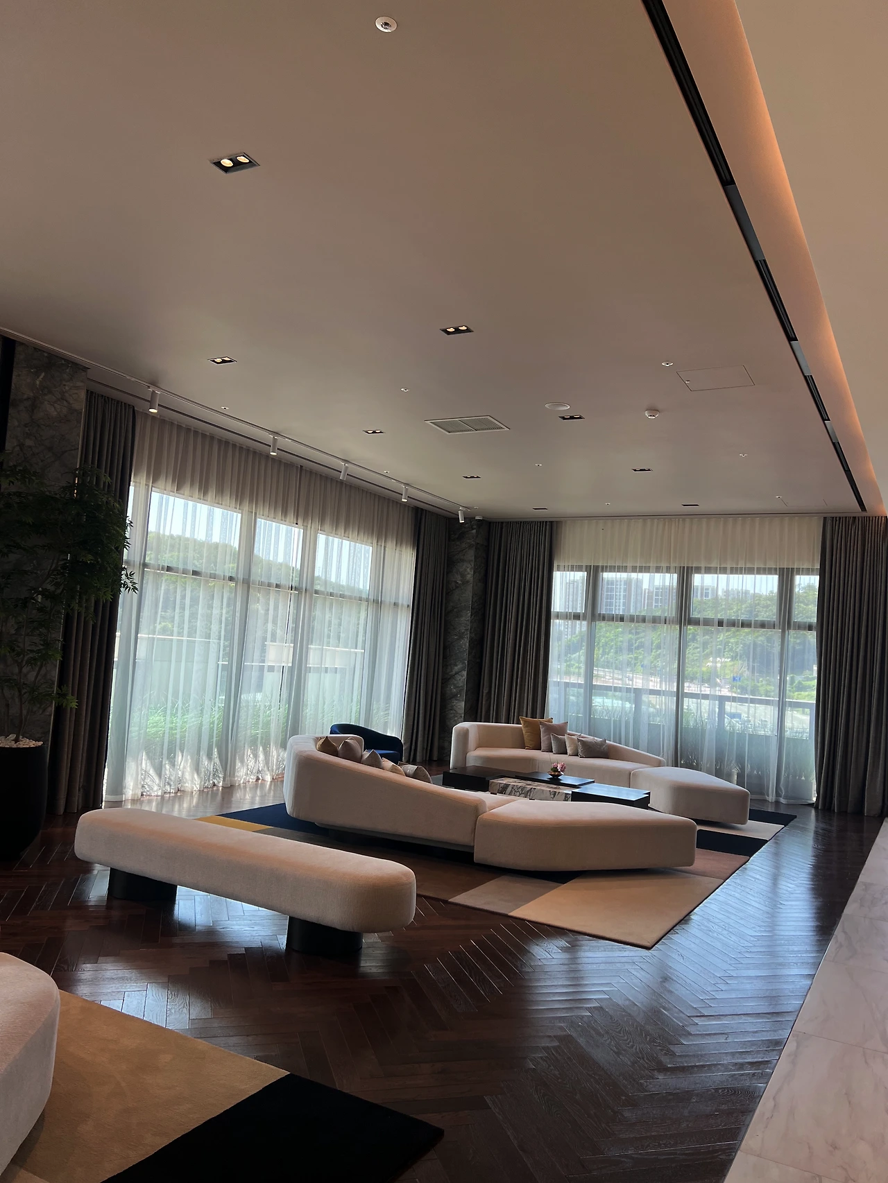 img.png?credential=yqXZFxpELC7KVnFOS48ylbz2pIh7yKj8&expires=1759244399&allow_ip=&allow_referer=&signature=BSNBpSJTOqbapCBnyW2Jzs2WfWw%3D