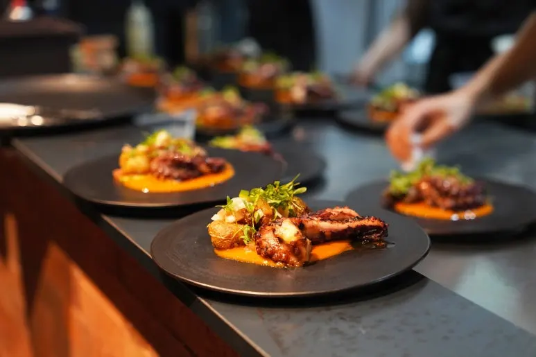 DSC00112.JPG?type=w773