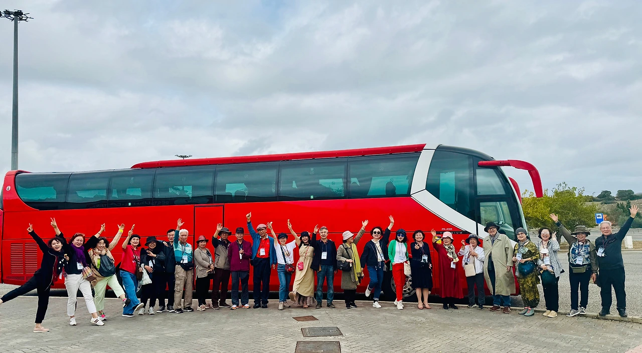 스페인 전세 버스.jpeg