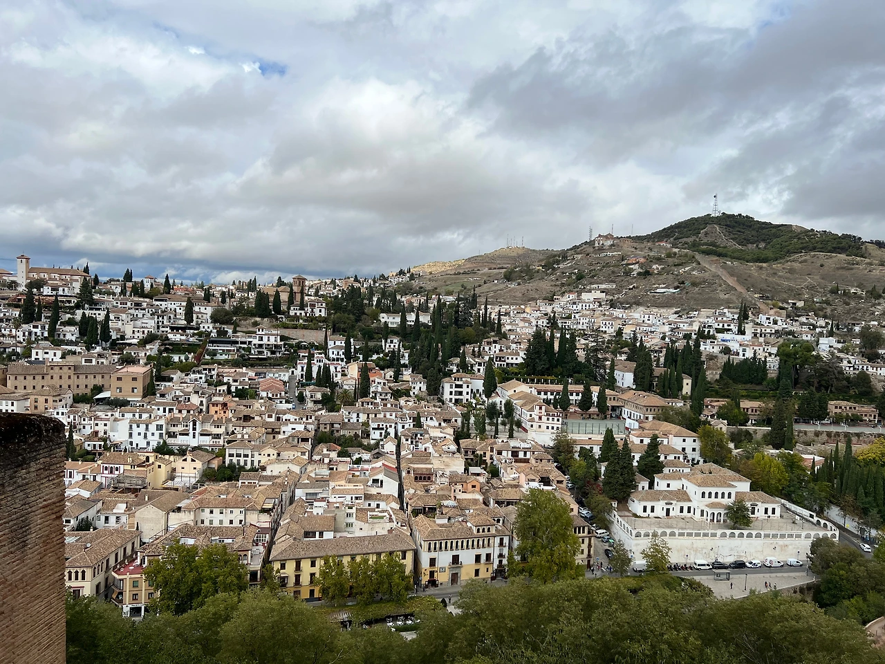 알람브라에서 보이는 그라나다.jpeg