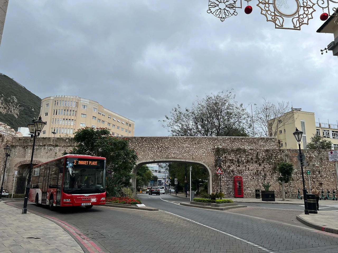 지브롤터 출입구.jpeg