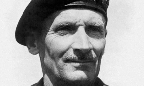 ?src=%22https%3A%2F%2Fupload.wikimedia.org%2Fwikipedia%2Fcommons%2Fe%2Fe4%2FBernard_Law_Montgomery.jpg%22&type=ff500_300