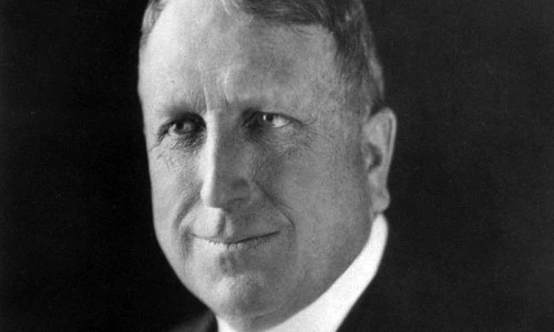 ?src=%22https%3A%2F%2Fupload.wikimedia.org%2Fwikipedia%2Fcommons%2Fb%2Fb8%2FHearstAbout1910.jpg%22&type=ff500_300