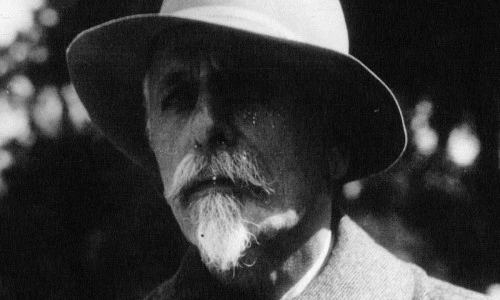 ?src=%22https%3A%2F%2Fupload.wikimedia.org%2Fwikipedia%2Fcommons%2Fthumb%2F2%2F29%2FZaharoff%252C_Basil_%2528Meurisse_1928%2529_cropped.jpg%2F1200px-Zaharoff%252C_Basil_%2528Meurisse_1928%2529_cropped.jpg%22&type=ff500_300