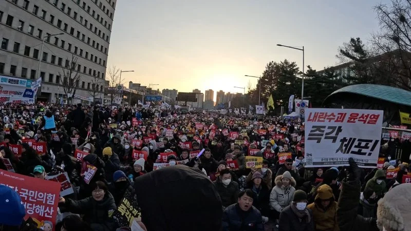 %ED%83%84%ED%95%B5_%EA%B5%AD%ED%9A%8C-%EC%95%9E.jpg?resize=800%2C450&ssl=1