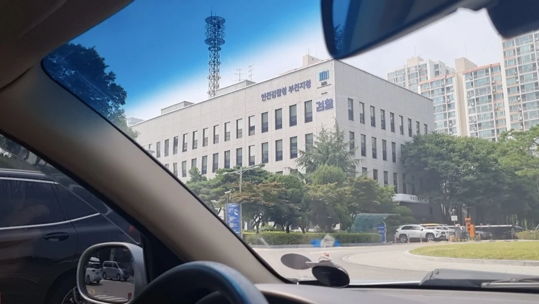 mosaLrBhZi.jpeg?type=w1100