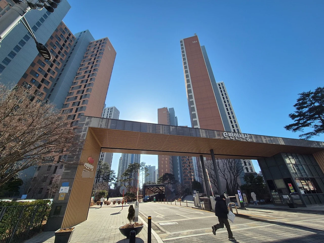 AD_4nXcLCqrR0_rI_EzOp6J_7Iyxuq6TUhCViV5VZRpLZx31PnhNIKP9vwQbNJrb4T0nIsNUTRWItQdEZslBweIQkrlHBQ1FEAPZVG4O8FQR1EFlflrrIbd1wchK9zwulAopumC09qs0?key=c25zafZzL1ustB_ScoWrdsk2