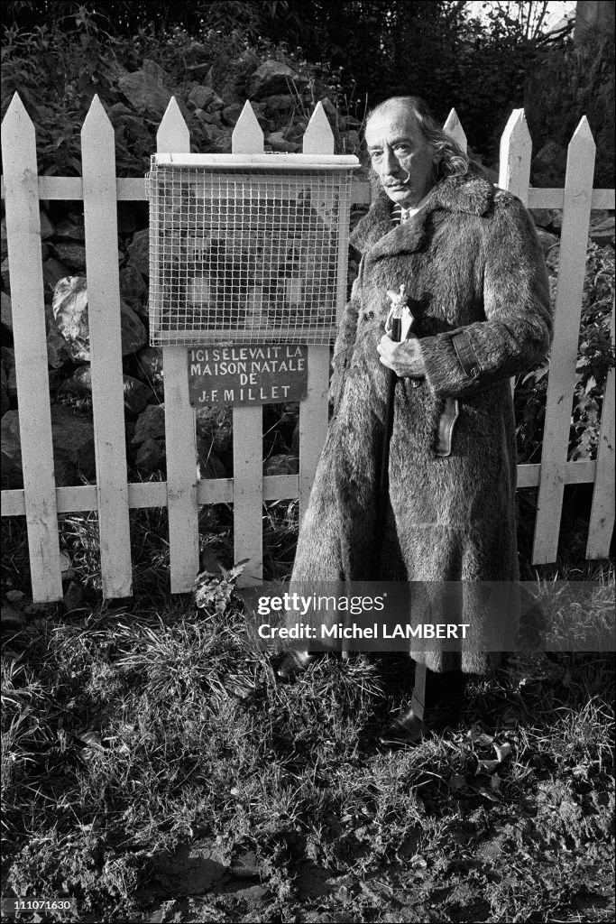 salvador-dali-in-greville-hague-france-on-january-04th-1975.jpg?s=1024x1024&w=gi&k=20&c=meyRP7zHcWIdGFnjGsABKM_u-ocXdeKsWI74iCdYY4Y=