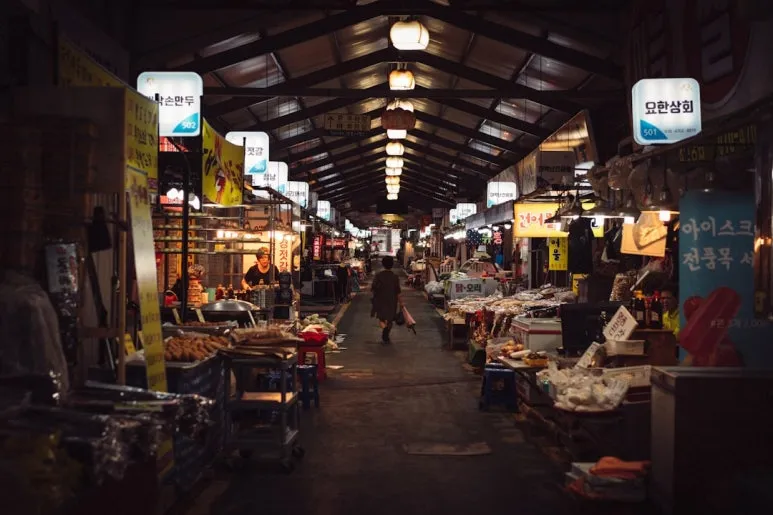 photo-1537155535180-42986fc6da07.jpg?type=w773