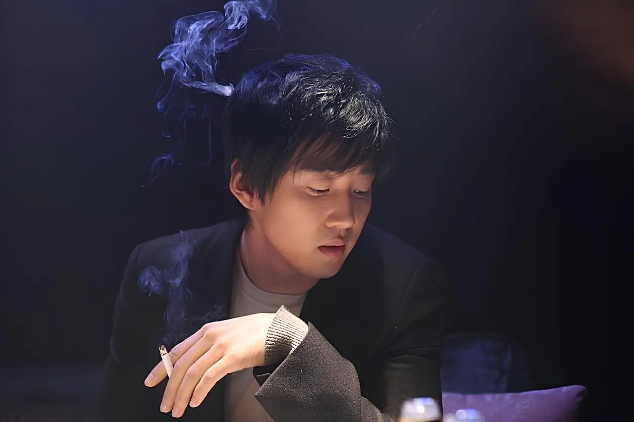 스틸 2.jpeg