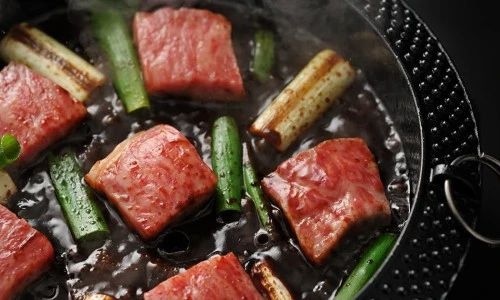 ?src=%22https%3A%2F%2Fmedia.hoshinoresorts.com%2Fimage%2Fauthenticated%2Fs--u5WhxqOA--%2Fc_fill%2Cg_auto%2Ch_630%2Cw_1200%2Ff_auto%2Cq_auto%2Fv1652071586%2Fkai%2Fkaihakone%2Fimages%2Fog_hakone.jpg%22&type=ff500_300