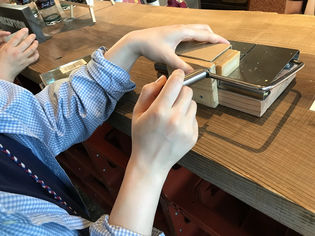 Y 비누 커팅식 (연우).HEIC