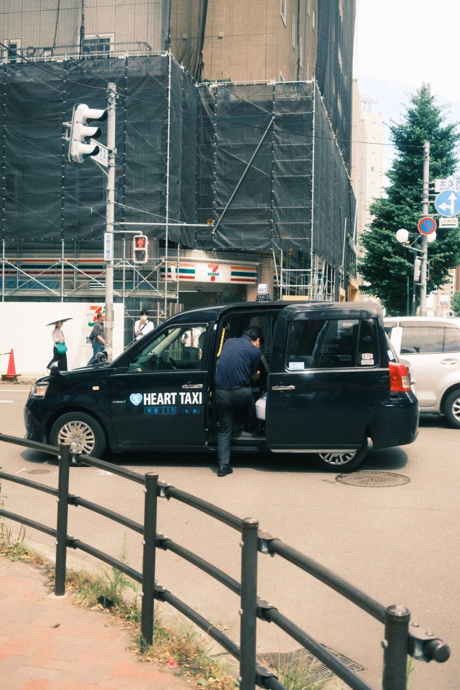 20240725-%EC%82%BF%ED%8F%AC%EB%A1%9C_%EC%8A%A4%ED%8A%B8%EB%A6%BF-16.jpg?type=w1