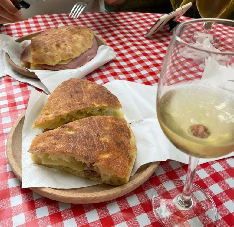 SE-9F2DF0BC-FEB5-44B9-9ED9-F5625E8B954E.jpg?type=w773