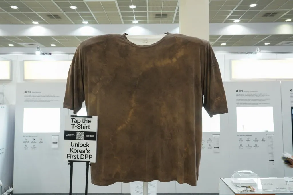 attachment%3A13249a35-7445-429c-8ed7-7bc678cc7290%3AHEZ02578.jpg?table=block&id=25ddca32-7c72-80a7-b28d-cb81f87c59bd&spaceId=8b89807e-9f4e-4555-a583-51905f43c52f&width=640&userId=&cache=v2