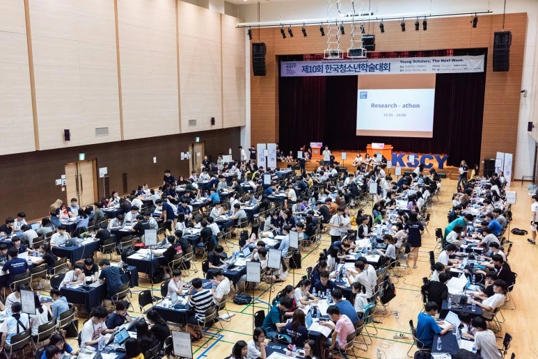 %EC%82%AC%EC%A7%84_01_%EC%BB%A8%ED%8D%BC%EB%9F%B0%EC%8A%A4%EA%B0%9C%EC%B5%9C.jpg?type=w773