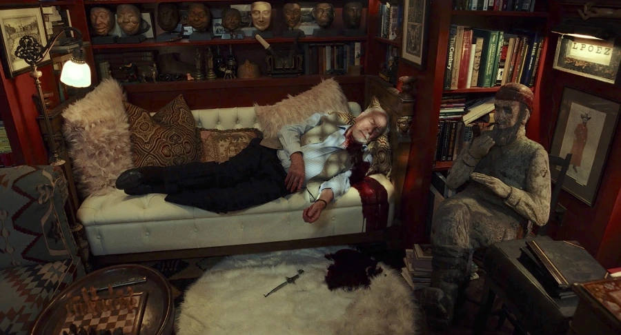 KnivesOutPlummer%EF%BC%8DCL%EF%BC%8DTrou.jpg?type=w966