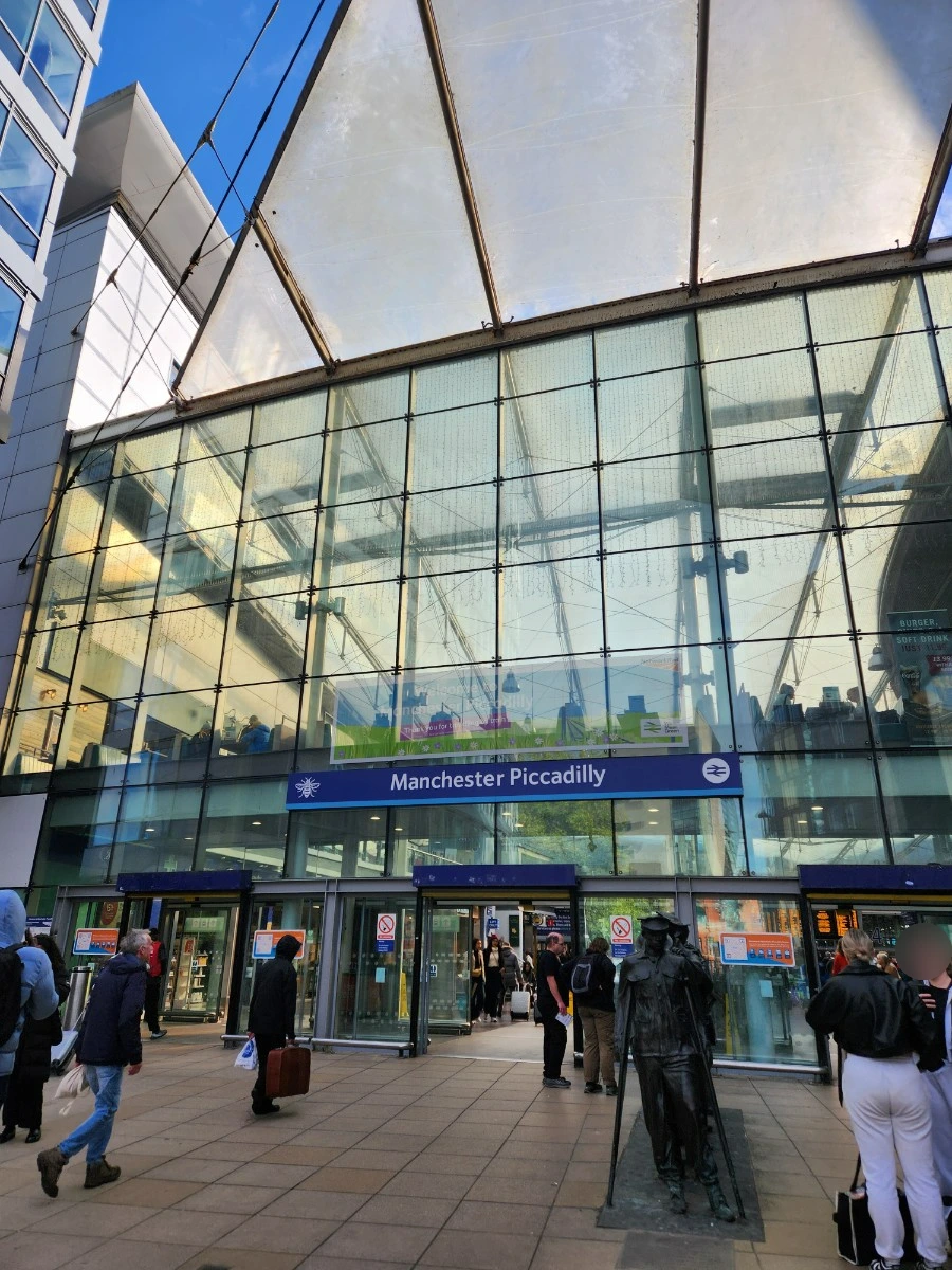 SE-8640e170-a576-4d89-aa6f-6a88547bbdaf.jpg?type=w1