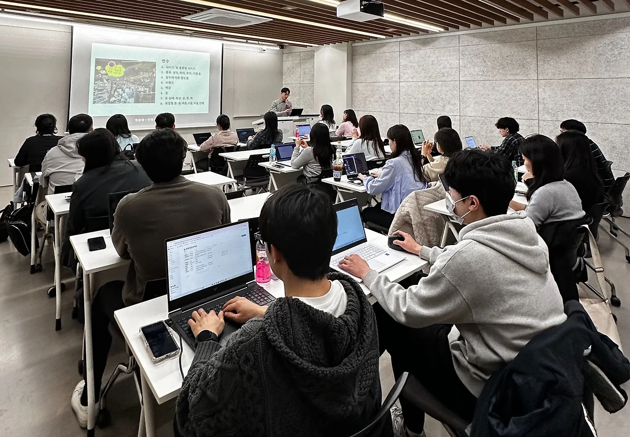 ?url=https%3A%2F%2Fwww.notion.so%2Fimage%2Fattachment%253Ac0b825ca-0daf-4c46-b9bf-0e6a87d8d13f%253AIMG_2445.jpg%3Ftable%3Dblock%26id%3D1c82891e-cdd1-8031-99e5-de1790352bc6%26cache%3Dv2&w=2048&q=75