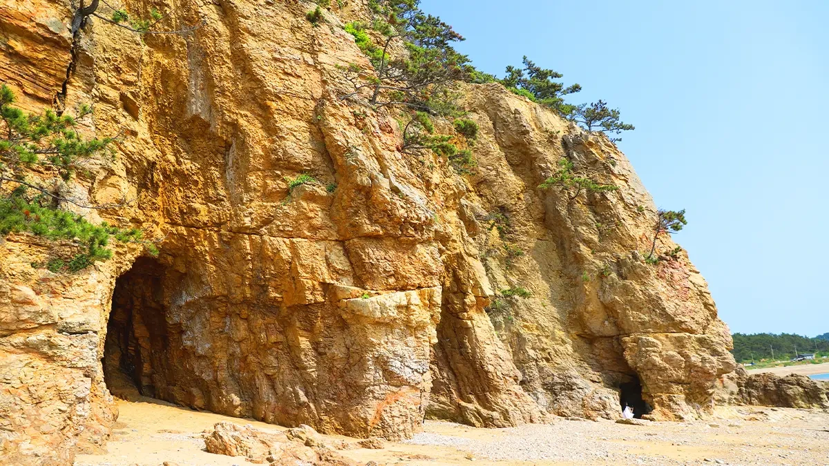 taean-padori-beach-sea-cave-tide2.webp