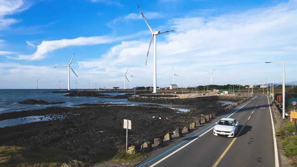 jeju-sinchang-windmill-coastal-road3.webp