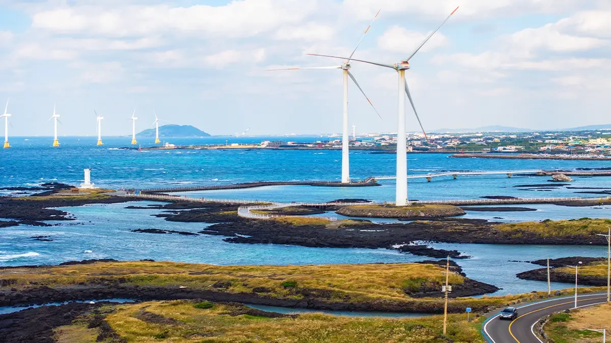 jeju-sinchang-windmill-coastal-road6.webp