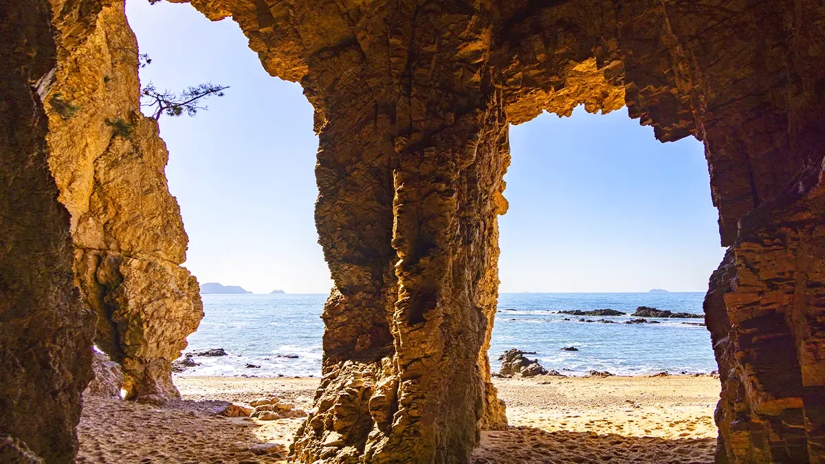 taean-padori-beach-sea-cave-tide3.webp