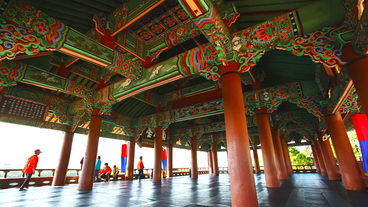 jinju-chokseokru-pavilion-cnn5.webp