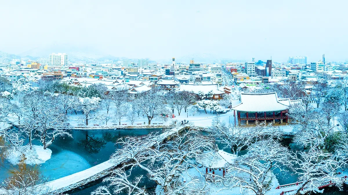 gwanghallu-winter-snow-nightscape-namwon2.webp