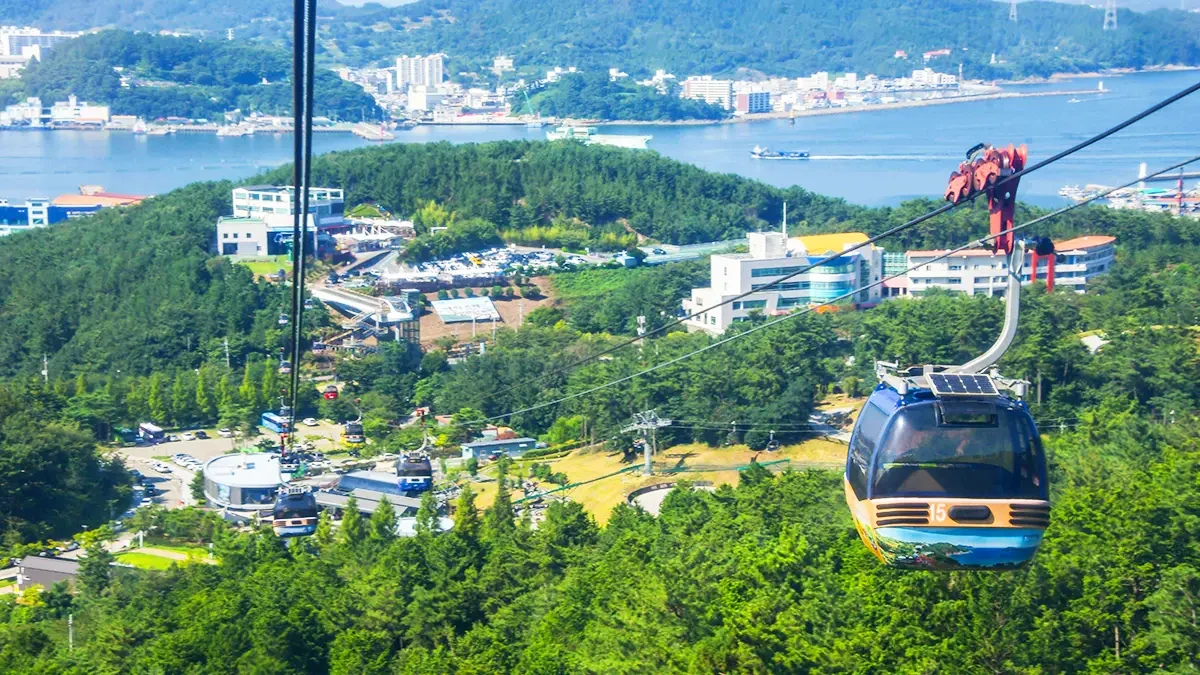 tongyeong-cablecar-hallyeosudo-mireuksan1.webp