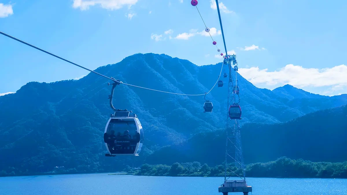 samaksan-lake-cablecar-chuncheon5.webp