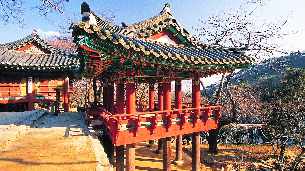 jeondeungsa-winter-scenery-ancient-temple4.webp