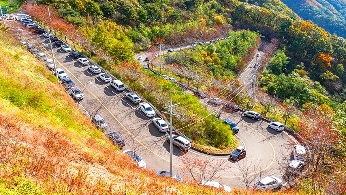hanusan-mountain-drive-uiryeong1.webp