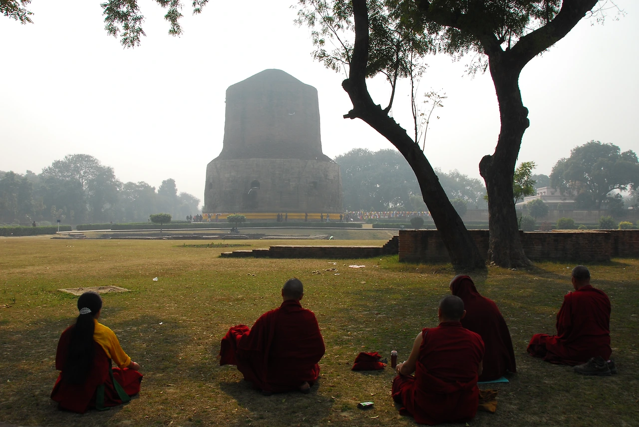 123 DSC_0338 스님들 녹야원(사라나트) 12 ㅉ ㅉ.JPG