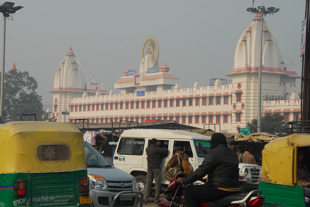 DSC_0278 바라나시역-우리가 탄(병석) ㅈ ㅉ ㅉ.JPG