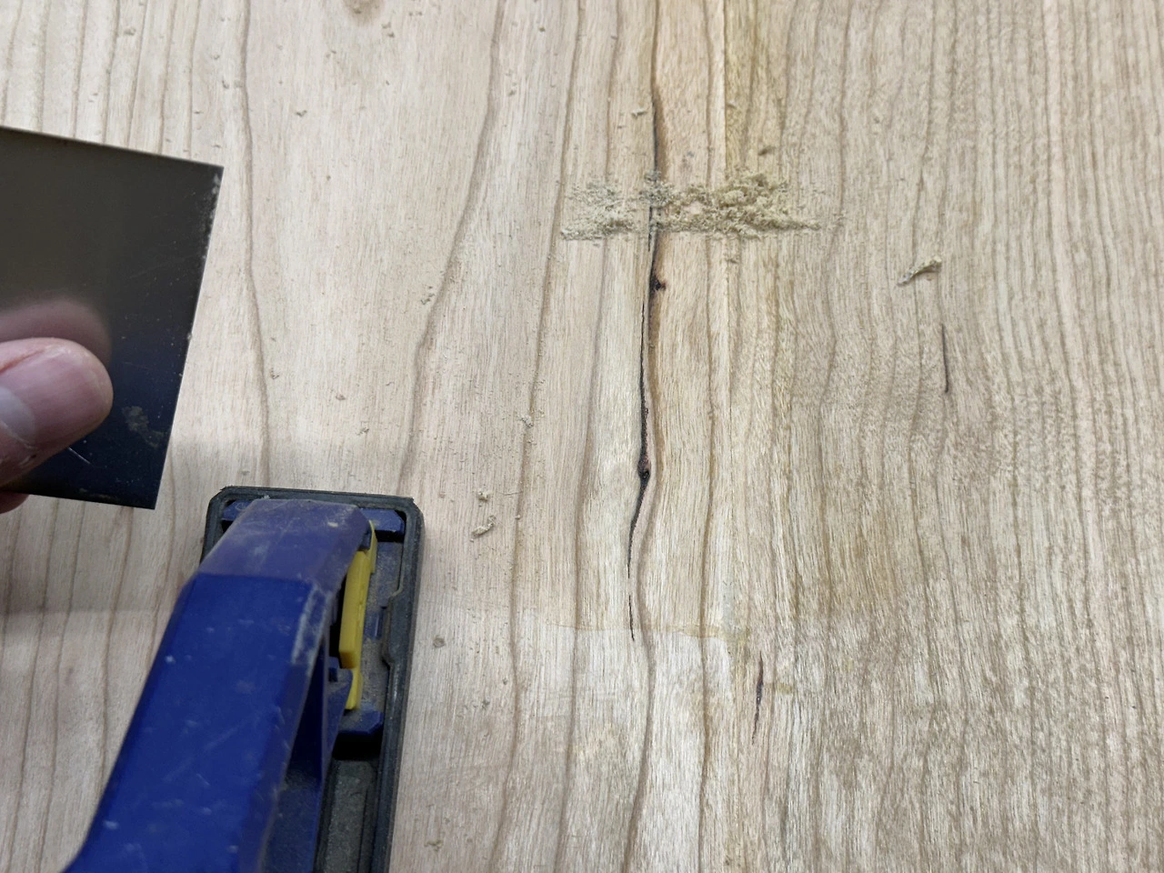 8. 스크래퍼로 긁어낸 모습.heic