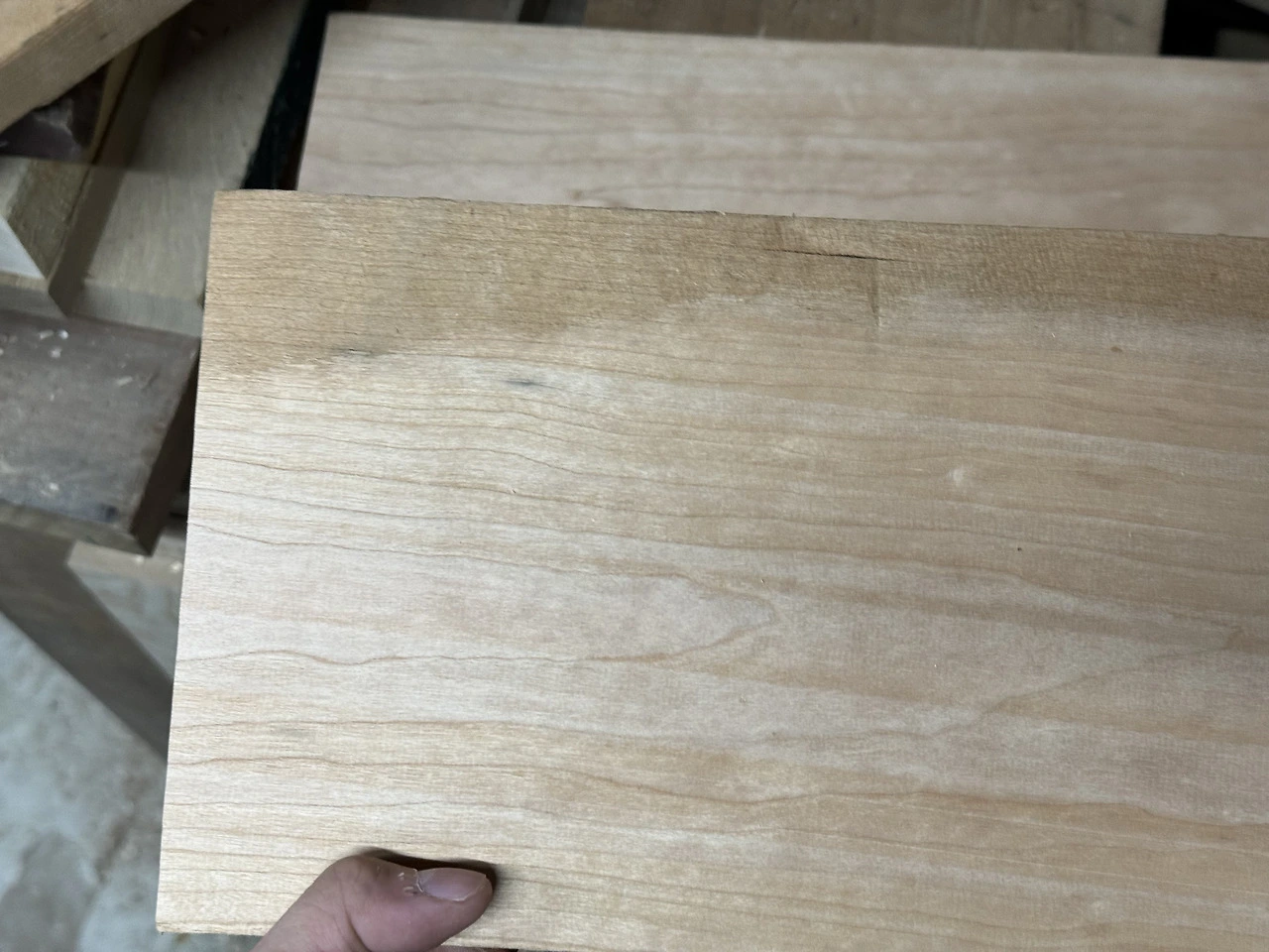4.4. 자동대패로 깎은 모습.heic