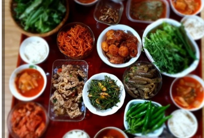 집밥 한상.jpeg