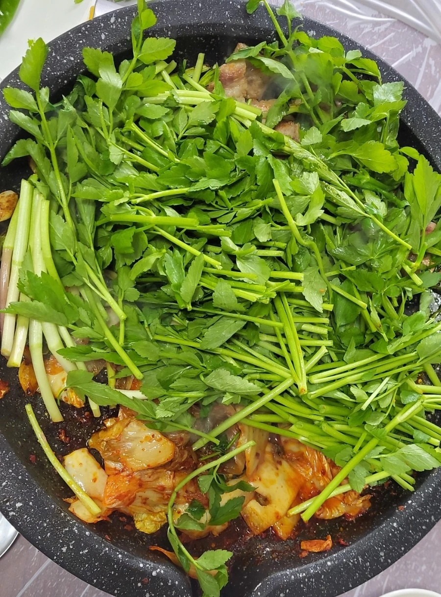 1742080464943.jpg?type=w966