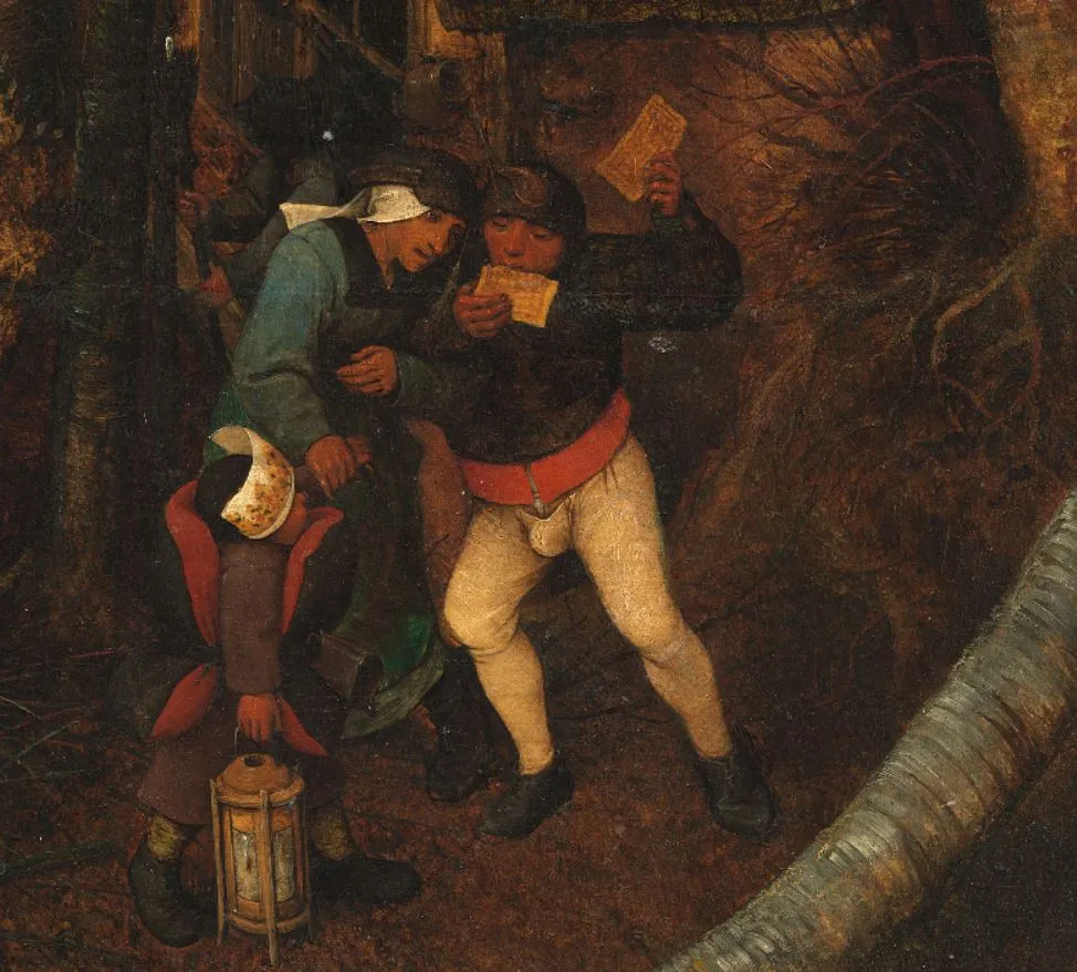 좌측의 남자 두명이 종이를 보면서 뭔가 열심히 바라봅니다..JPG